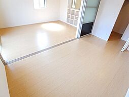 ラフィーネVII 1階1LDKのリビング/ダイニング