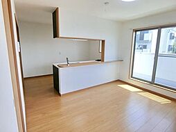 桜山レジデンス 4 4LDKのリビング/ダイニング