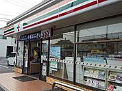 セブンイレブン東青梅5丁目北店 徒歩8分。コンビニ 570m