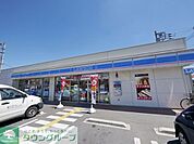 ローソン入間上藤沢店 徒歩9分。コンビニ 670m