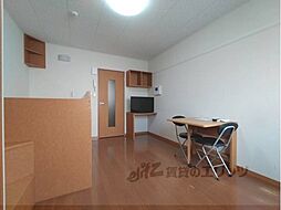 近鉄大阪線 大和八木駅 徒歩8分の賃貸アパート 1階1Kのリビング/ダイニング