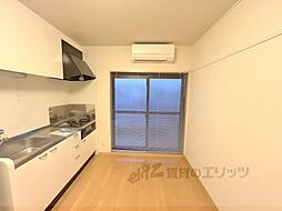 近鉄大阪線 五位堂駅 徒歩14分の賃貸アパート 2階2DKのリビング/ダイニング