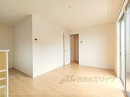 JR関西本線 奈良駅 バス12分 八条地蔵前下車 徒歩4分の賃貸アパート 1階1LDKのリビング/ダイニング