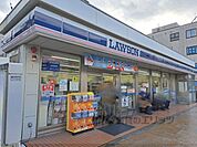 ローソン　近鉄八木駅前店まで550メートル