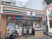 セブンイレブン　近鉄郡山駅前店まで290メートル