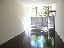 オーキッドコート 102 1階1Kのリビング/ダイニング