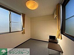 レオネクストディヴェルソ 201 2階1Kのリビング/ダイニング