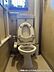 トイレ：清潔感のあるトイレは、使いやすさにこだわった設計で毎日の快適な生活を支えます。