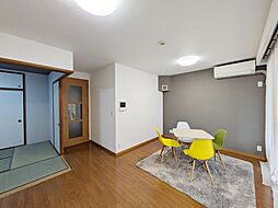 東峰マンション弥生が丘ステーションペサージュ 4LDKのリビング/ダイニング