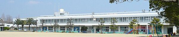 画像23:【小学校】高松市立香南小学校まで4456ｍ