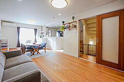 角地の家 3LDKのリビング/ダイニング