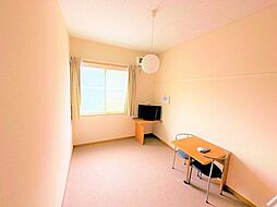 レオパレスハチロー 104 1階1Kのリビング/ダイニング