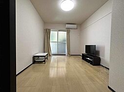 京急本線 安針塚駅 徒歩5分の賃貸アパート 1階1Kのリビング/ダイニング