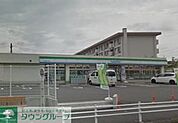 ★★ファミリーマート 徒歩4分。コンビニ 280m