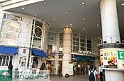 横須賀モアーズシティ 徒歩15分。 1200m