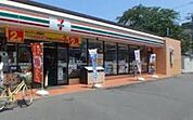 セブンイレブン横須賀久比里店 733m