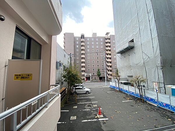 画像20:すぐ隣に建物がないので風通しも良さそうですね。