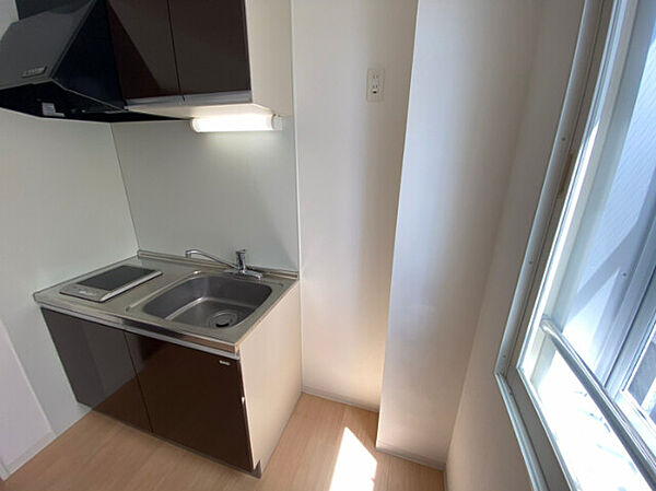 画像9:冷蔵庫や棚などを置くスペースもあるので家事も効率的に！