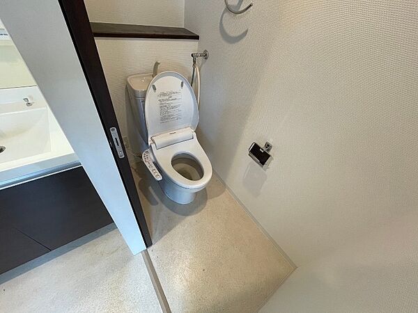 画像11:ウォシュレット機能がついたトイレ。安心して使用できますね