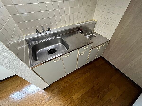 画像5:キッチンはスペースも広々していて使いやすそうですよ！