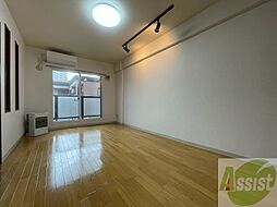 レーヴフロレゾン 2階1LDKのリビング/ダイニング