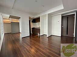 インダスカル 4階1LDKのリビング/ダイニング