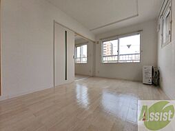 フラット裏参道3・22 4階1LDKのリビング/ダイニング