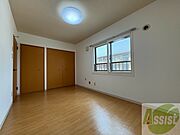 寝室は建具で仕切られているので、寝室の空間を作れますね！