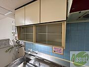 キッチン上の収納もたっぷり入るので、すっきり片付きます。