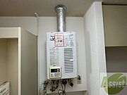 給湯器は簡単操作で温度調整ができますよ。