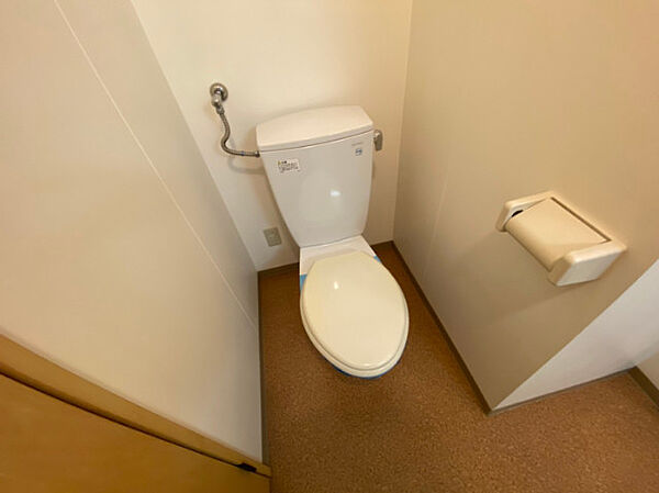 画像11:こちらはトイレです。清潔感があり、安心して使用できます