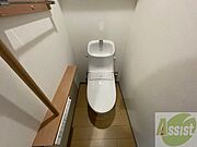 ウォシュレット機能がついたトイレ。安心して使用できますね。