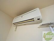 こちらはエアコンが設置されております！夏場も快適です！