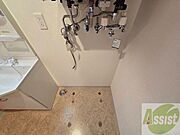 もちろん洗濯機置場は室内にあるので、いつでも洗濯できますよ～