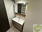 お洒落な独立洗面化粧台になっておりました！