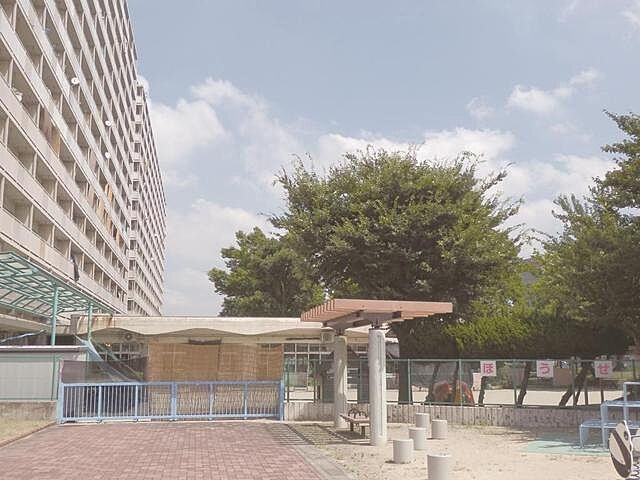 幼稚園・保育園「名古屋市豊成保育園まで96ｍ」敷地内