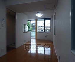 京都市営烏丸線 北大路駅 徒歩2分の賃貸マンション 2階ワンルームのリビング/ダイニング