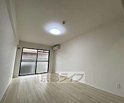 阪急京都本線 大宮駅 徒歩3分の賃貸マンション 4階ワンルームのリビング/ダイニング