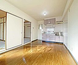 京都市営烏丸線 北大路駅 徒歩25分の賃貸マンション 3階3LDKのリビング/ダイニング