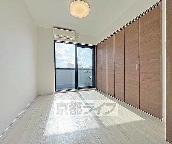 寝室