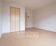 広々とした部屋です。