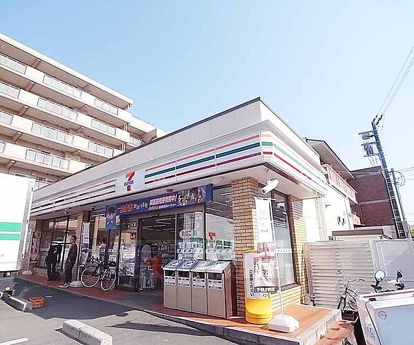 画像18:セブンイレブン田中上古川町店まで226m 北大路通り沿いにあります。駐車場も完備