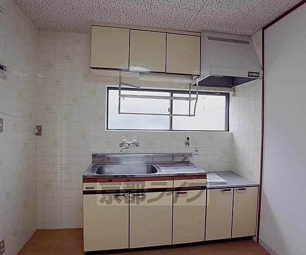 画像5:明るく使いやすいキッチンです