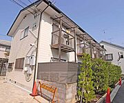 落ち着いた雰囲気の外観です。