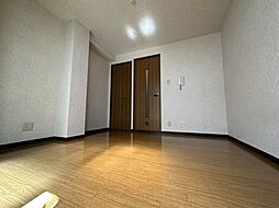 リバティ内代 103 1階1Kのリビング/ダイニング