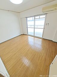 グリーンハイツ今津 4階1Kのリビング/ダイニング