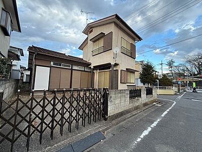 外観：坂戸市西坂戸5丁目にある中古戸建、東武越生線「川角」駅より徒歩26分