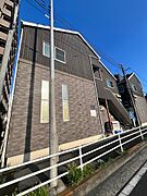 ★明るい外観★