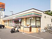 セブンイレブン川崎小向東店 334m