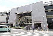 日吉駅　東口 徒歩26分。 2040m